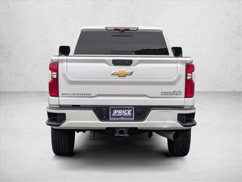 Used 2023 Chevrolet Silverado 2500 High Country w/ Z71 Off-Road Package image 6