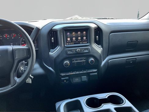 Used 2020 Chevrolet Silverado 1500 Custom w/ Custom Value Package AWD/4WD image 10