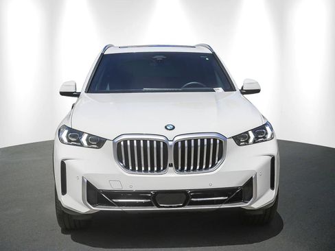 New 2026 BMW X5 sDrive40i w/ Parking Assistance Package RWD image 2