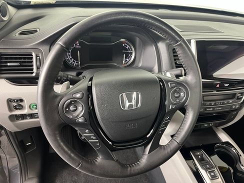 Certified 2020 Honda Ridgeline RTL-E image 32
