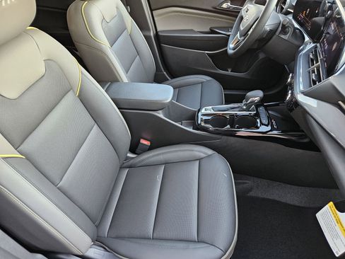 New 2026 Chevrolet Trax ACTIV w/ Sunroof Package image 17