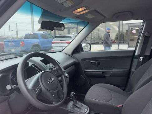 Used 2013 Kia Soul image 6