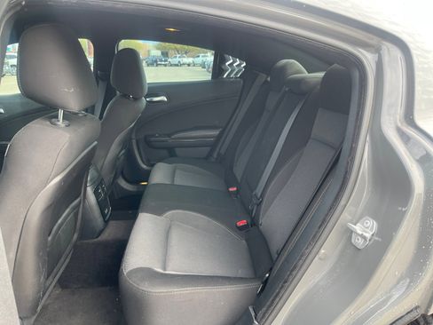 Used 2017 Dodge Charger SE w/ Blacktop Package image 17