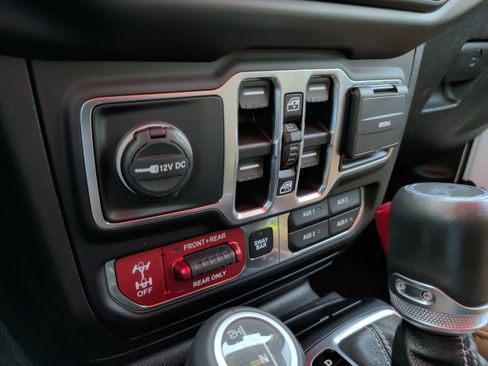 Used 2020 Jeep Wrangler Unlimited Rubicon AWD/4WD image 23
