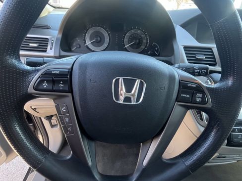 Used 2017 Honda Odyssey SE image 14