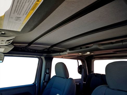 Used 2021 Jeep Wrangler Sport image 26