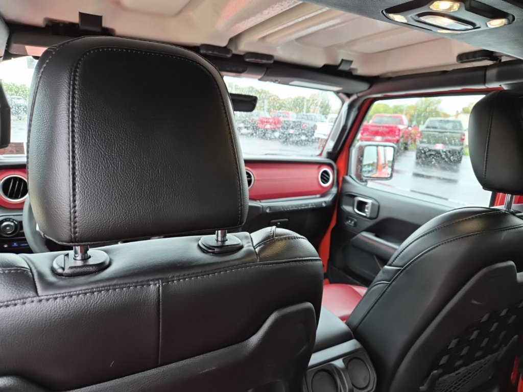 Used 2023 Jeep Wrangler Unlimited Rubicon 4xe AWD/4WD image 15