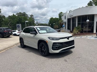 New 2026 Volkswagen Tiguan SE R-Line