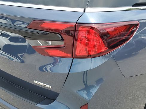 New 2026 Honda Odyssey Touring image 11