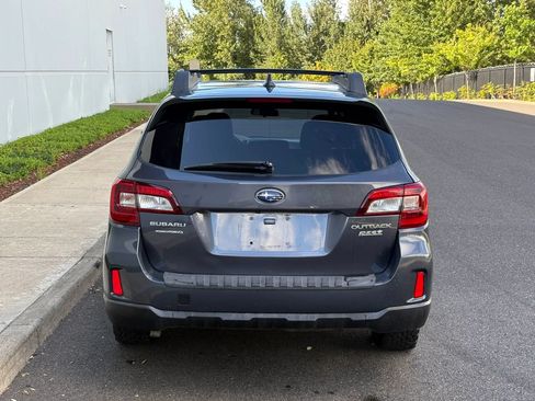 Used 2017 Subaru Outback 2.5i Premium AWD/4WD image 5