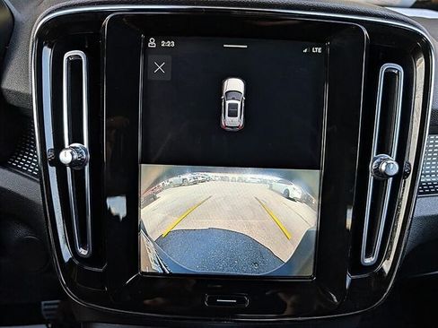 Used 2021 Volvo XC40 P8 Recharge w/ Advanced Package AWD/4WD image 24