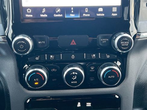 Used 2024 RAM 1500 Laramie image 16