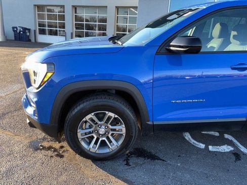 New 2025 GMC Terrain Elevation image 7
