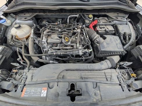 Used 2022 Ford Escape S image 17