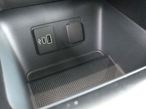 New 2026 Ford Explorer Active image 17