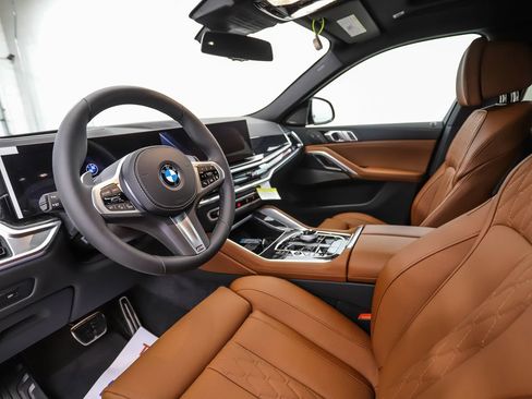 New 2026 BMW X6 xDrive40i w/ Executive Package image 11