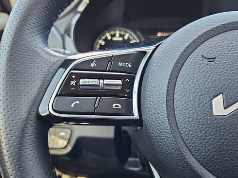 Used 2023 Kia Seltos SX w/ SX Sunroof Package image 26