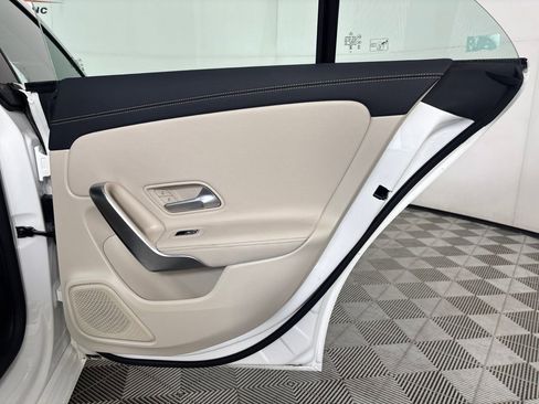 Used 2025 Mercedes-Benz CLA 250 image 24