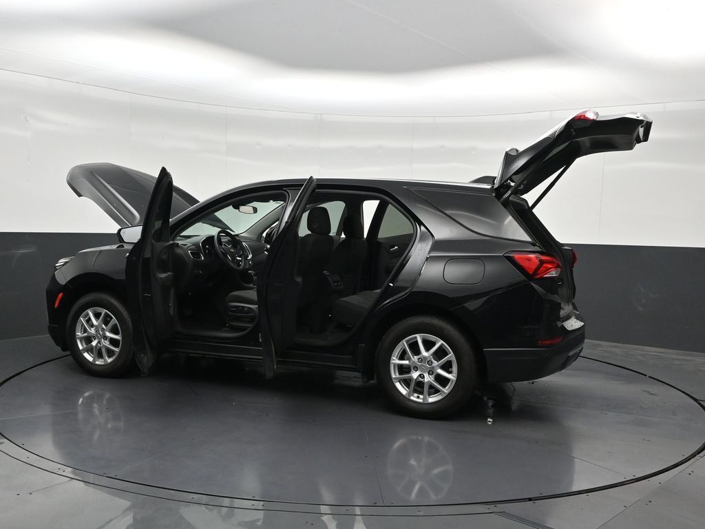Used 2024 Chevrolet Equinox LT FWD image 34