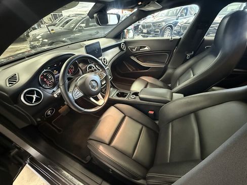 Used 2018 Mercedes-Benz CLA 250 image 10