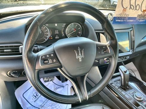 Used 2023 Maserati Levante Modena AWD/4WD image 13