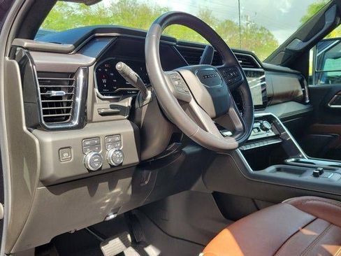Used 2024 GMC Sierra 3500 Denali Ultimate image 10