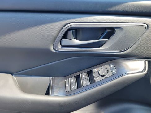 New 2026 Nissan Rogue S image 15