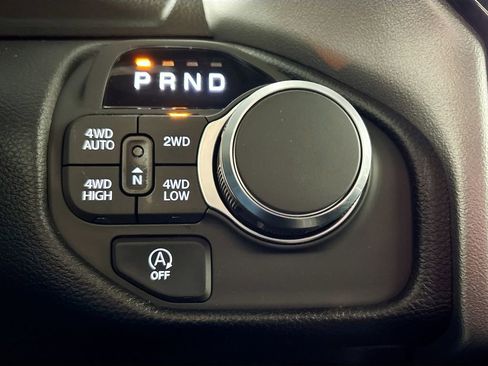 New 2026 RAM 1500 Big Horn AWD/4WD image 18