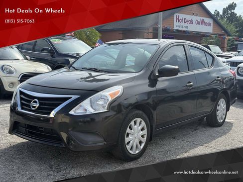 Used 2018 Nissan Versa S Plus FWD image 1