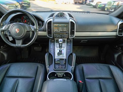 Used 2013 Porsche Cayenne AWD/4WD image 40