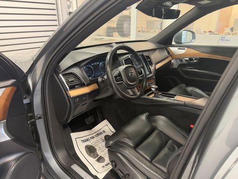 Used 2018 Volvo XC90 T6 Inscription w/ Convenience Package image 20