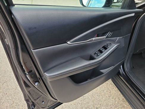 Used 2023 MAZDA CX-30 AWD 2.5 S w/ Select Package image 19