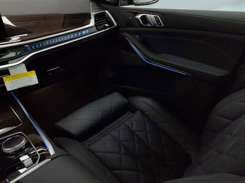New 2026 BMW X7 xDrive40i w/ M Sport Package image 24