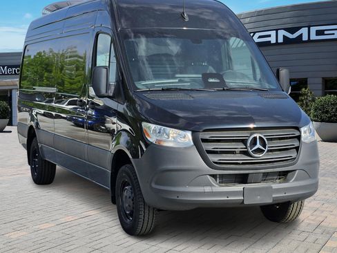 New 2025 Mercedes-Benz Sprinter 3500 image 2