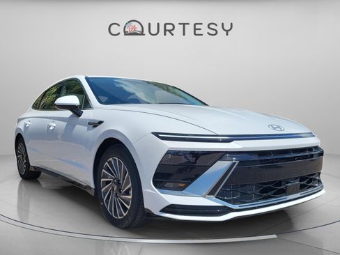 New 2025 Hyundai Sonata SEL image 5