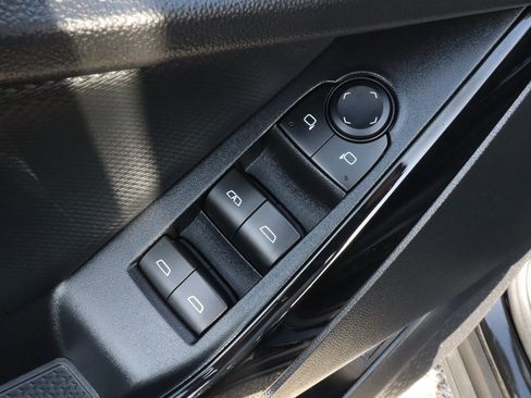 Used 2025 Chevrolet Equinox LT w/ Convenience Package II FWD image 14