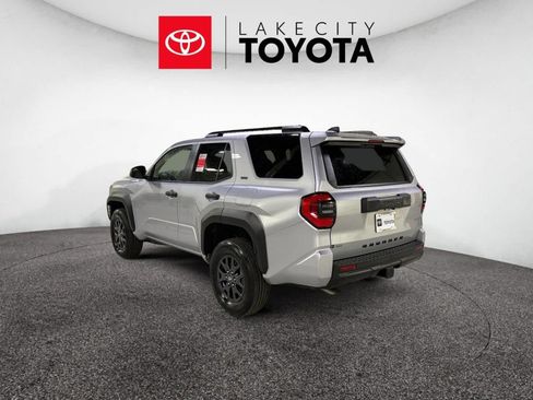 New 2026 Toyota 4Runner SR5 image 3