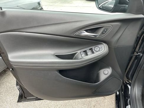 Used 2023 Buick Encore GX Select w/ Sport Touring Package image 3