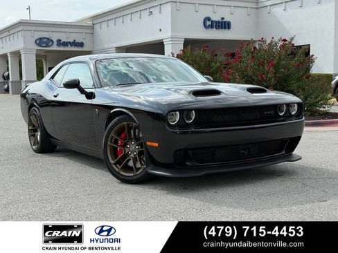 Used 2023 Dodge Challenger SRT Hellcat RWD image 1