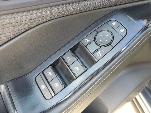 Certified 2023 Nissan Rogue SV image 30