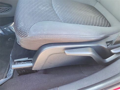 Used 2018 Dodge Journey SE w/ Connectivity Group image 19