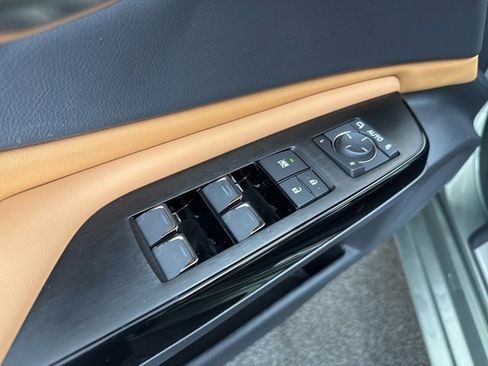 New 2025 Lexus ES 350 Ultra Luxury image 37