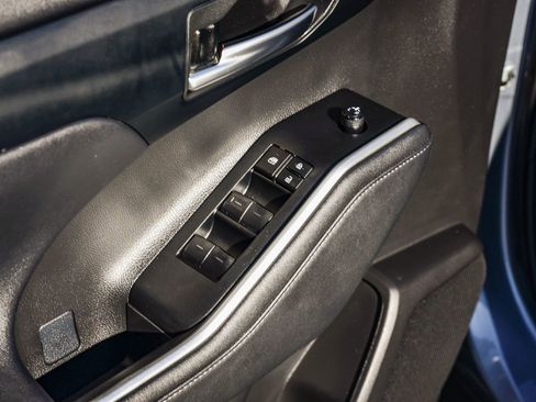 Certified 2023 Toyota Highlander XLE image 26