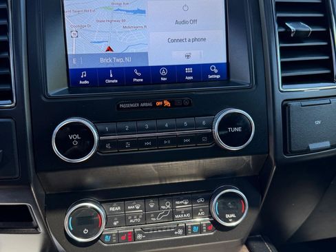 Used 2020 Ford Expedition Max Limited w/ Equipment Group 302A AWD/4WD image 21