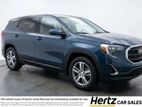Used 2024 GMC Terrain SLE FWD image 1