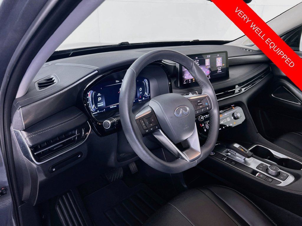 Used 2025 INFINITI QX60 Luxe w/ Cargo Package FWD image 9