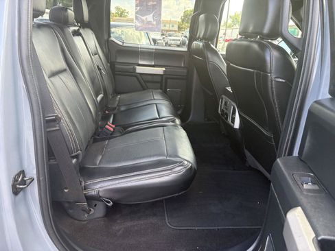 Used 2019 Ford F150 Lariat w/ Equipment Group 502A Luxury AWD/4WD image 16