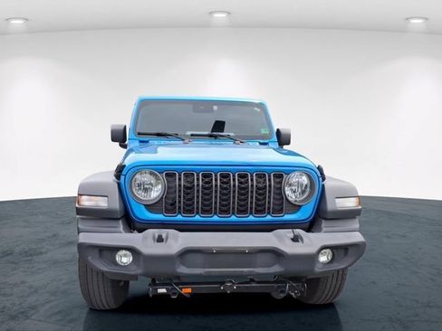 Used 2024 Jeep Wrangler Unlimited Sport AWD/4WD image 3