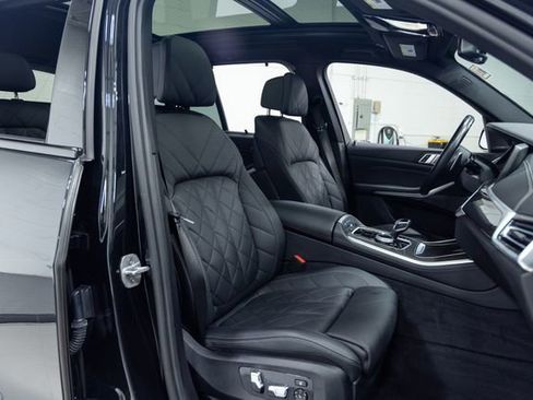 Used 2023 BMW X5 M50i w/ Executive Package image 25