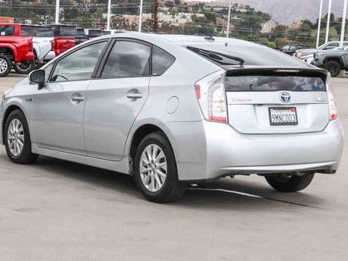 Used 2012 Toyota Prius Prime Plug-In Hybrid FWD image 5
